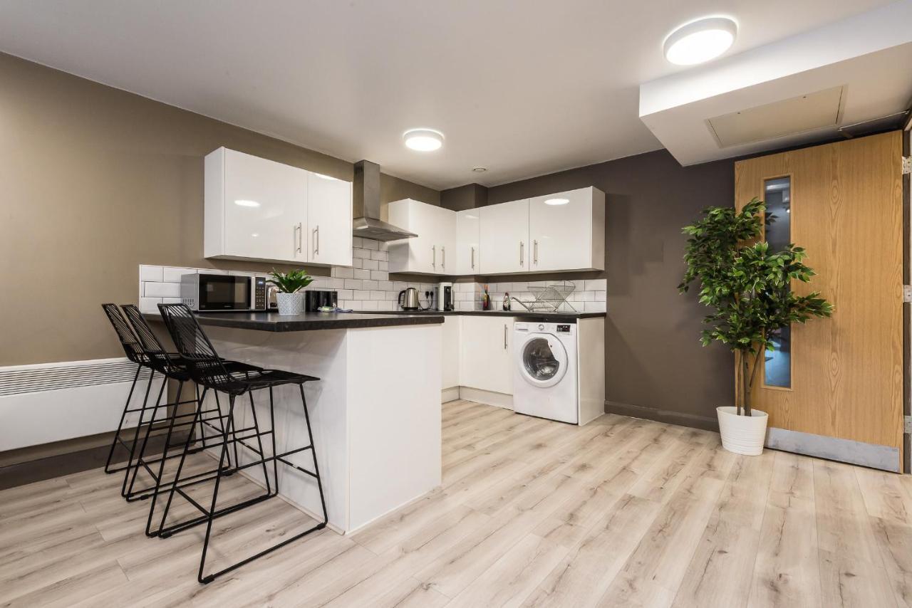 Host Apartments - Spacious 3 Bed Apartment With 3 Ensuites Liverpool Buitenkant foto