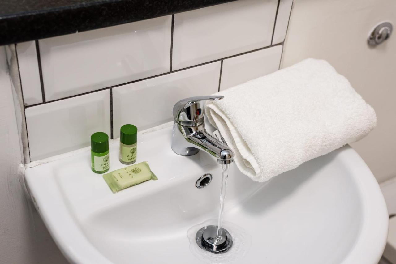 Host Apartments - Spacious 3 Bed Apartment With 3 Ensuites Liverpool Buitenkant foto